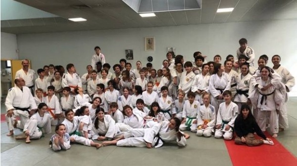 Stage départemental pour les benjamins benjamines minimes cadettes cadets au Dojo de Mourenx le 22 23 et 24 octobre 2025